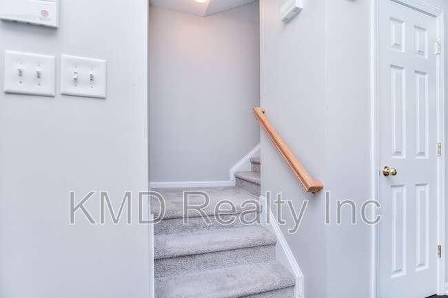 Building Photo - 11315 Dundarrach Ln