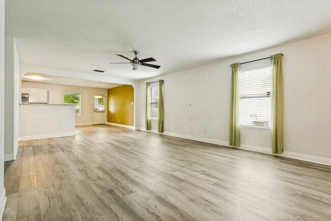 Building Photo - BEAUTIFUL SINGLE STORY HOME IN RETAMA SPRINGS