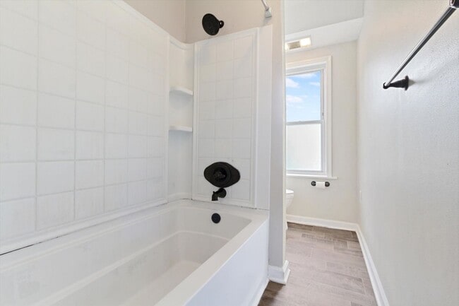 Building Photo - Coming Soon - Spacious 3 Bedroom, 1.5 Bath...