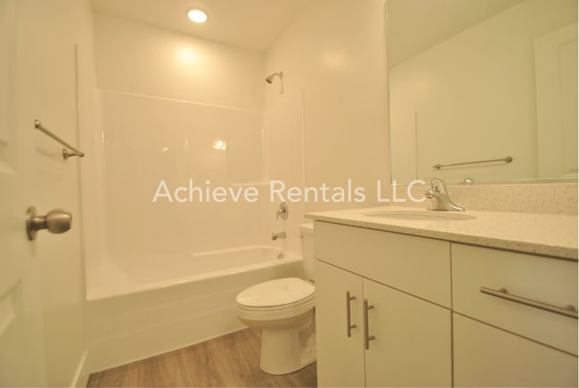 Building Photo - 1219 W 1870 S