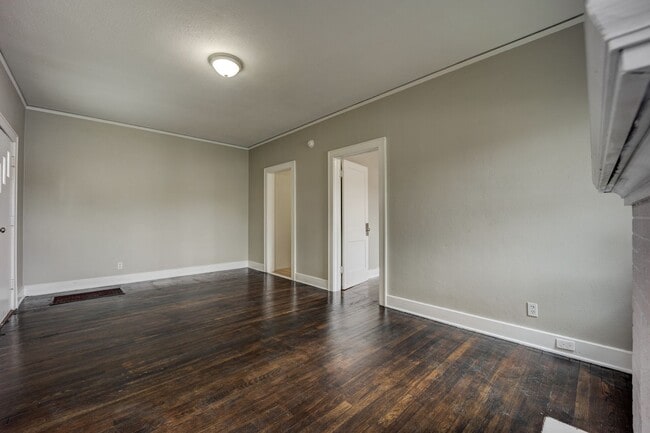 Building Photo - 16 N 15th St