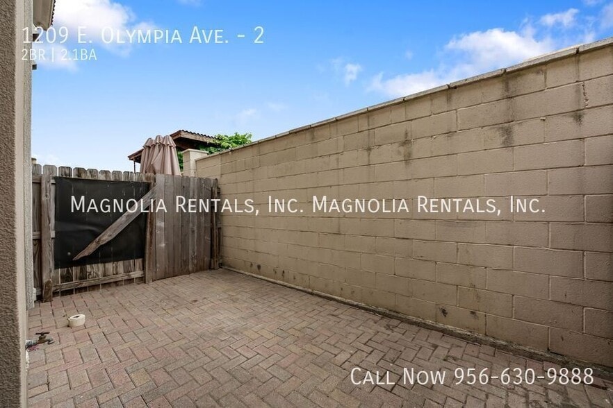 Building Photo - 1209 E Olympia Ave