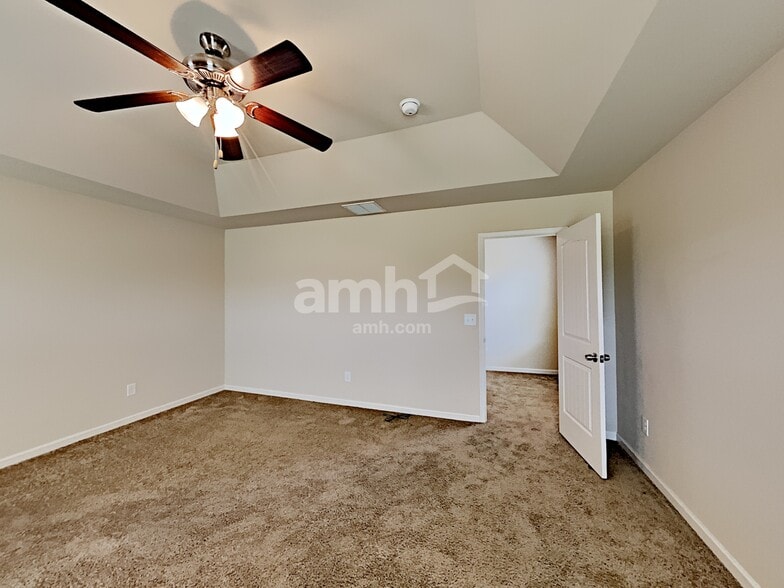 Building Photo - 248 Bandelier Cir