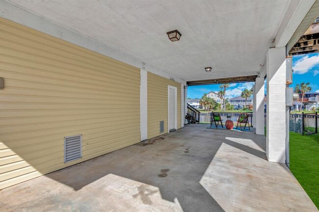 Building Photo - 1159 Sailfish St