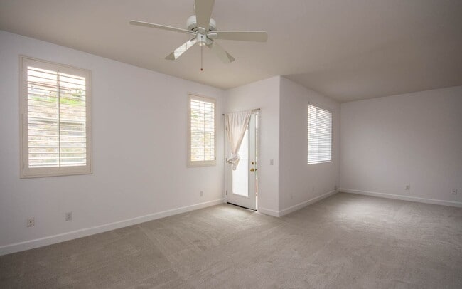 Building Photo - Stunning 3 Bedroom Home in Calavera Hills in Carlsbad