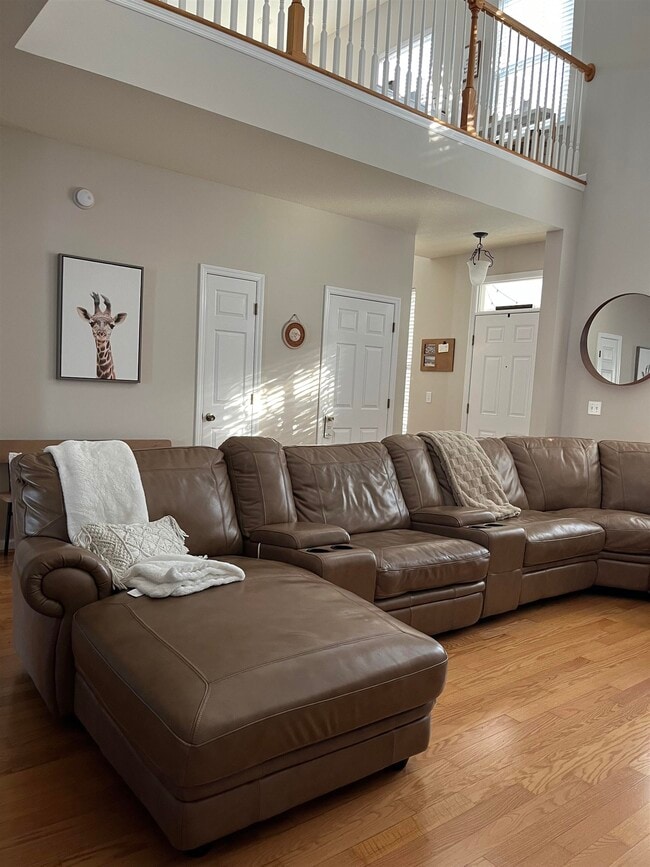 Building Photo - 2476 Lantana Ln