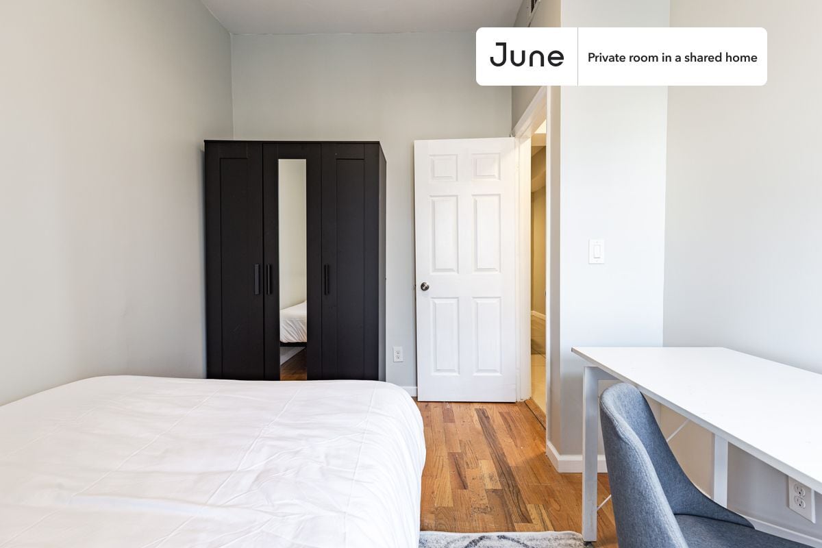 Building Photo - Room in Shared 4 bed/2 bath home