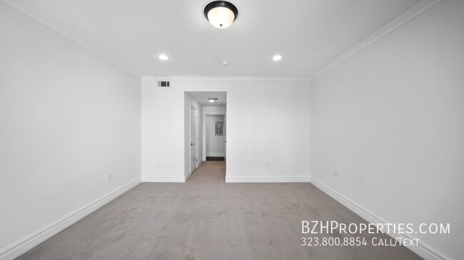 Building Photo - 1050 S Holt Ave