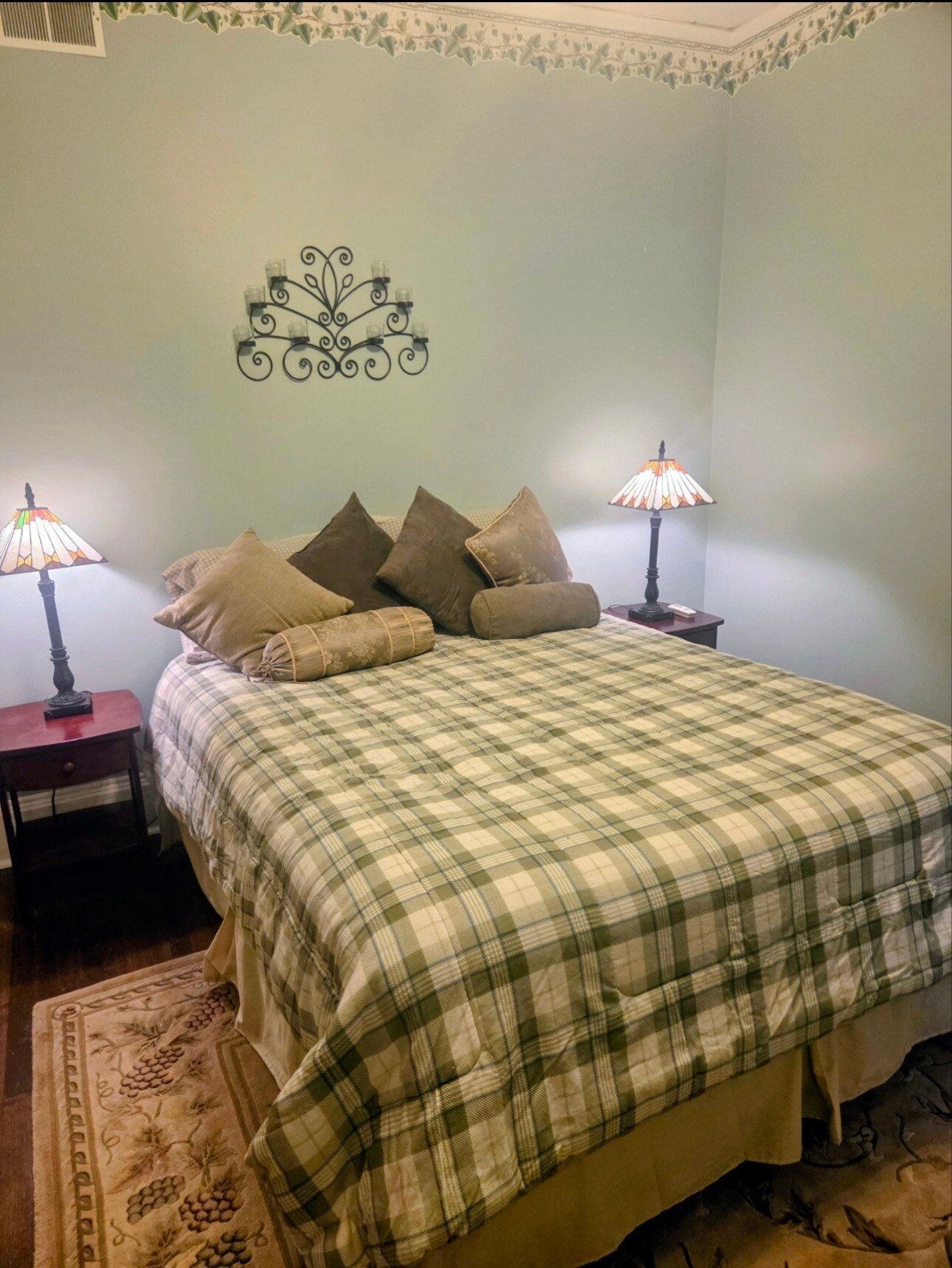 Building Photo - 73 Pinckney St