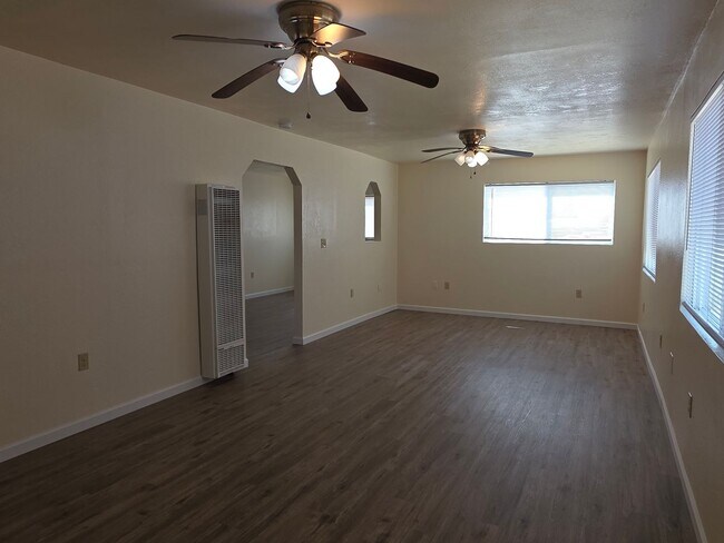 Building Photo - 6635 Happy Valley Rd
