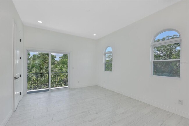 Building Photo - 2816 Corrine St
