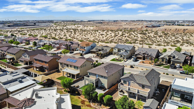Building Photo - 12352 Stansbury Dr