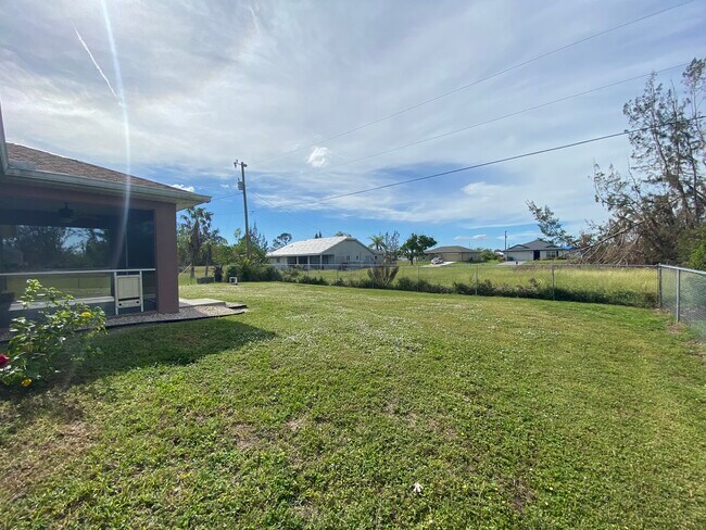 Building Photo - 1804 NW 1st Ave