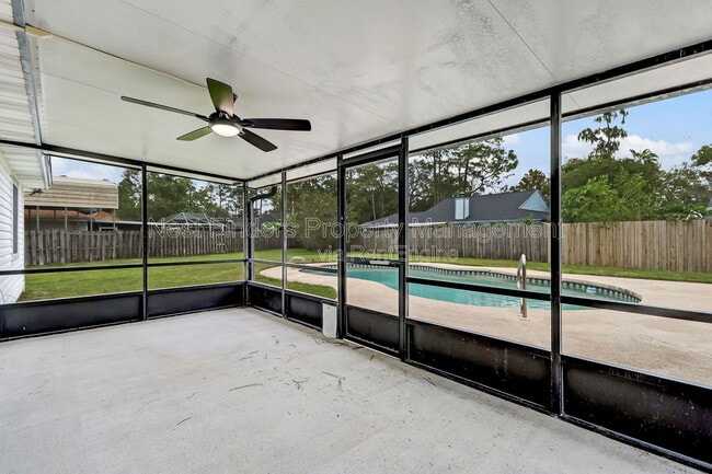 Building Photo - 10855 Mandarin Station Dr W