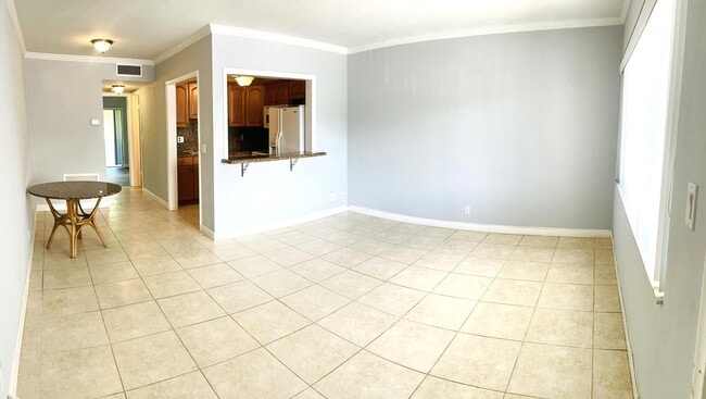 Building Photo - 2960 Cynthia Ln