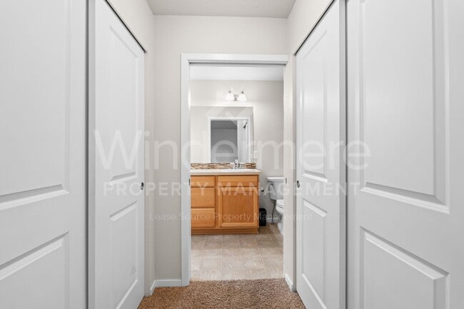 Building Photo - Rare Kendall Yards Detached Single-Family Home | One-Level Living | Low Maintenance