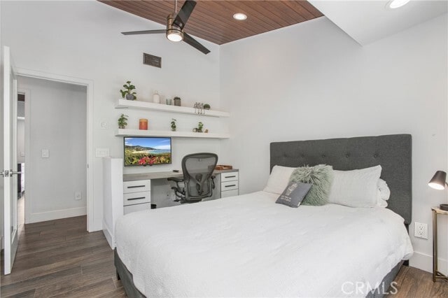 Building Photo - 546 Temple Hills Dr