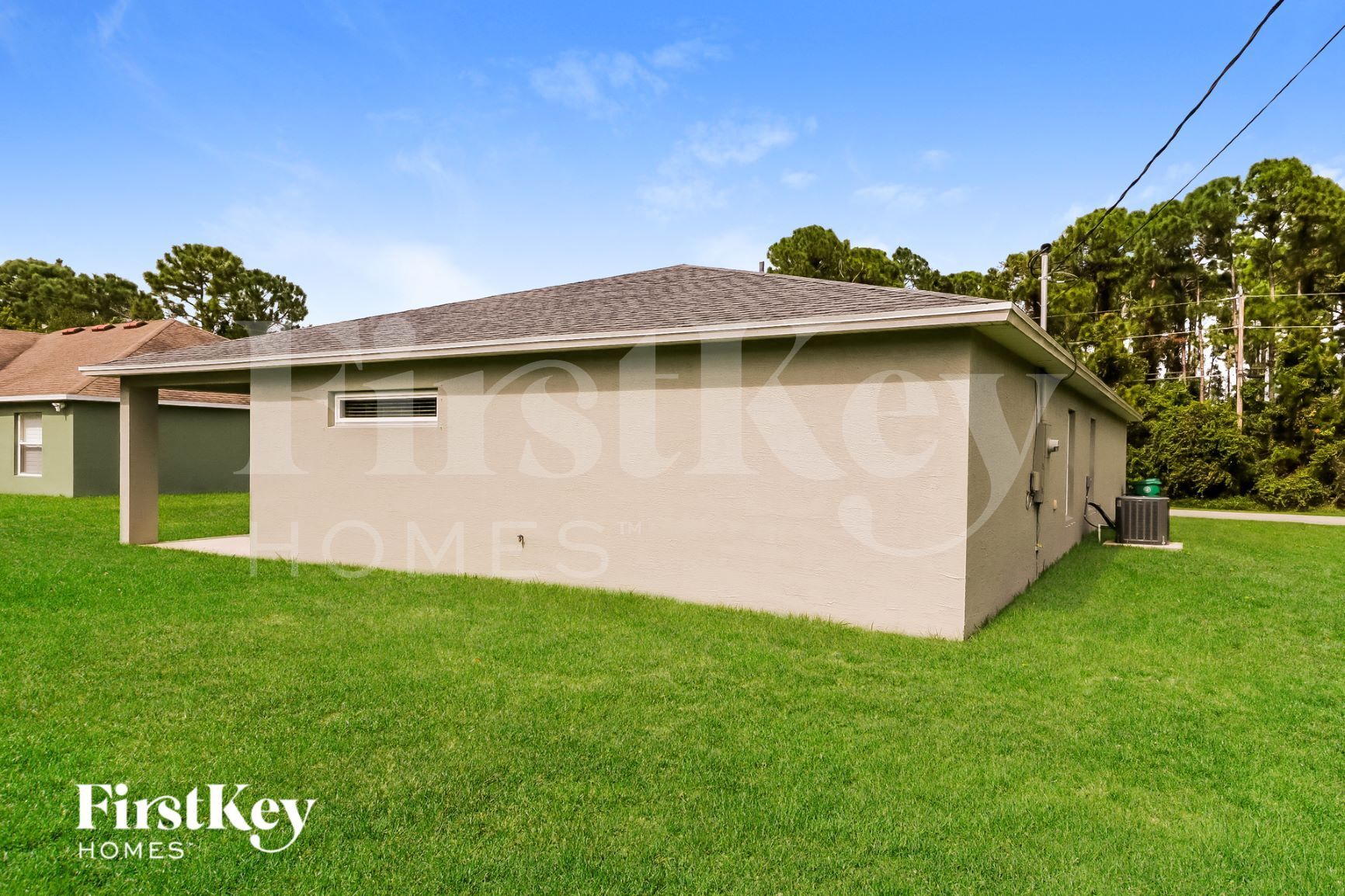 Building Photo - 1480 SW Gadsan Ave