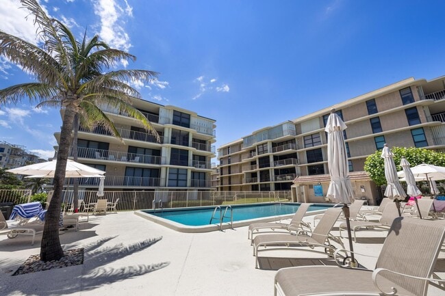 Building Photo - 3200 S Ocean Blvd