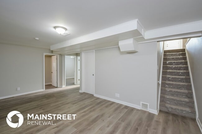 Building Photo - 1344 Elmer Dr