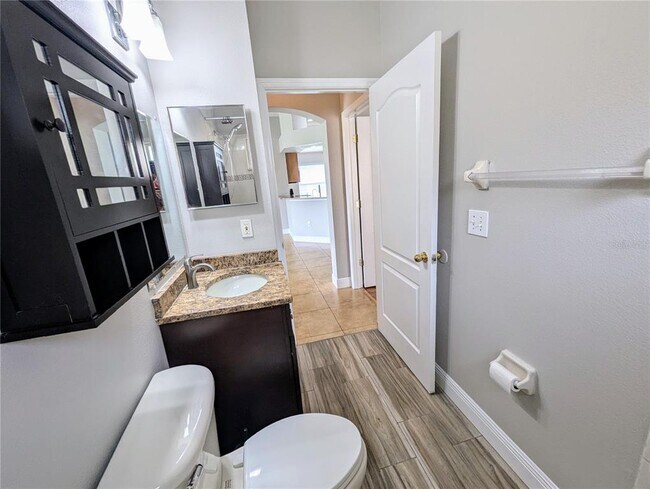 Building Photo - 15524 Lake Bella Vista Dr