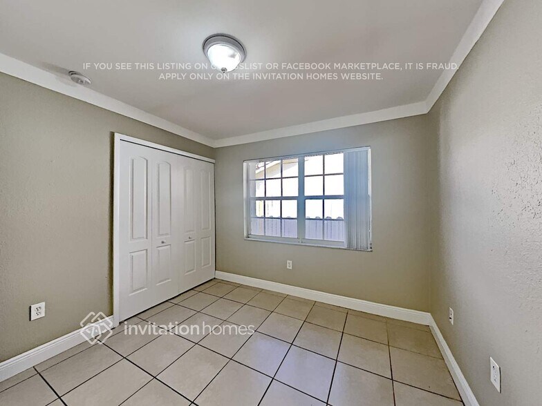 Building Photo - 1747 SW 136th Pl