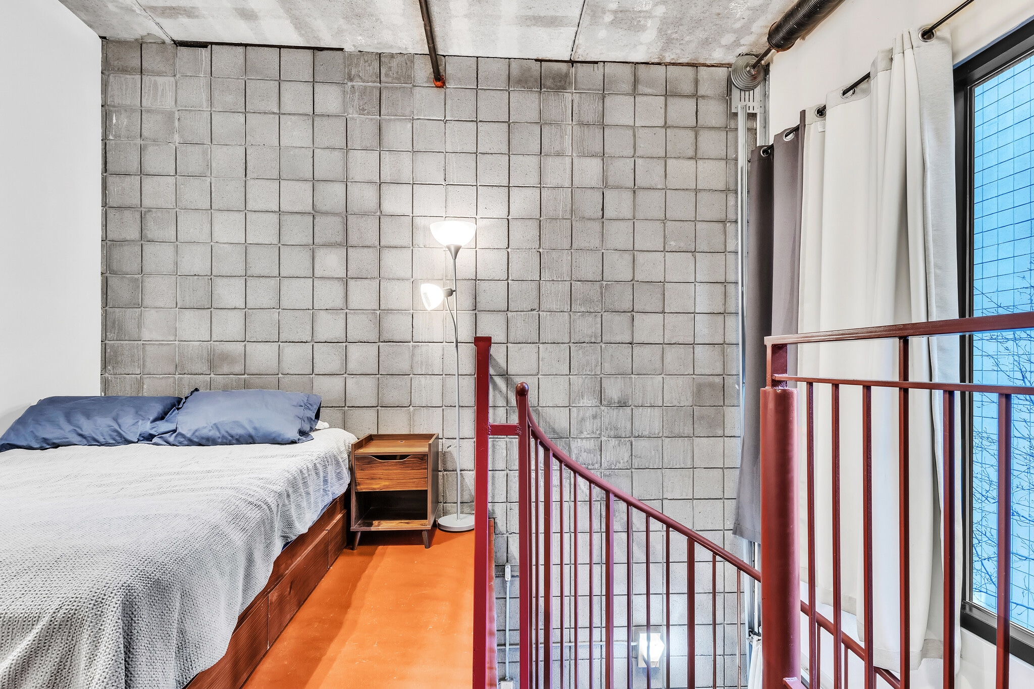 Building Photo - 360 W 300 S