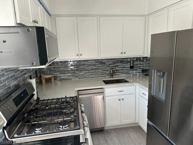 Building Photo - 19 Savage Rd