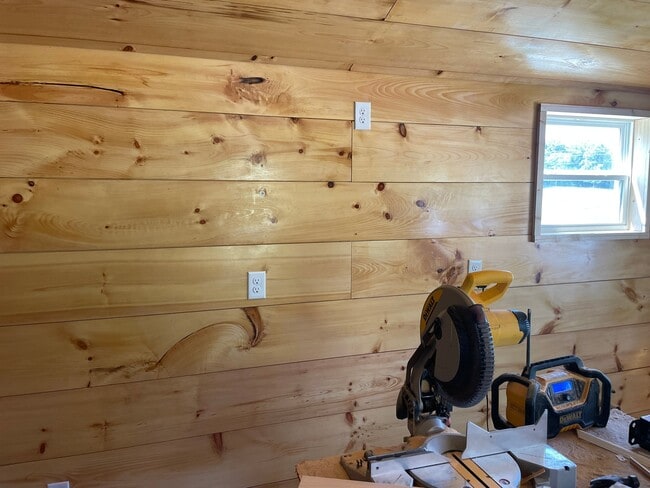 Building Photo - 5434 Pine Ridge Rd