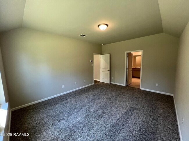Building Photo - 209 Garden Oaks Ave