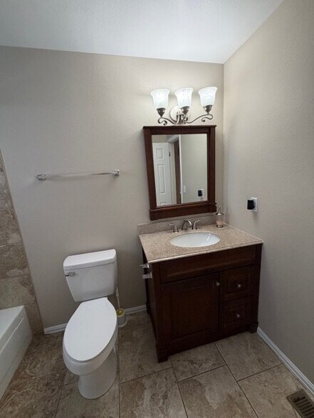 Building Photo - 2636 S Olathe Way