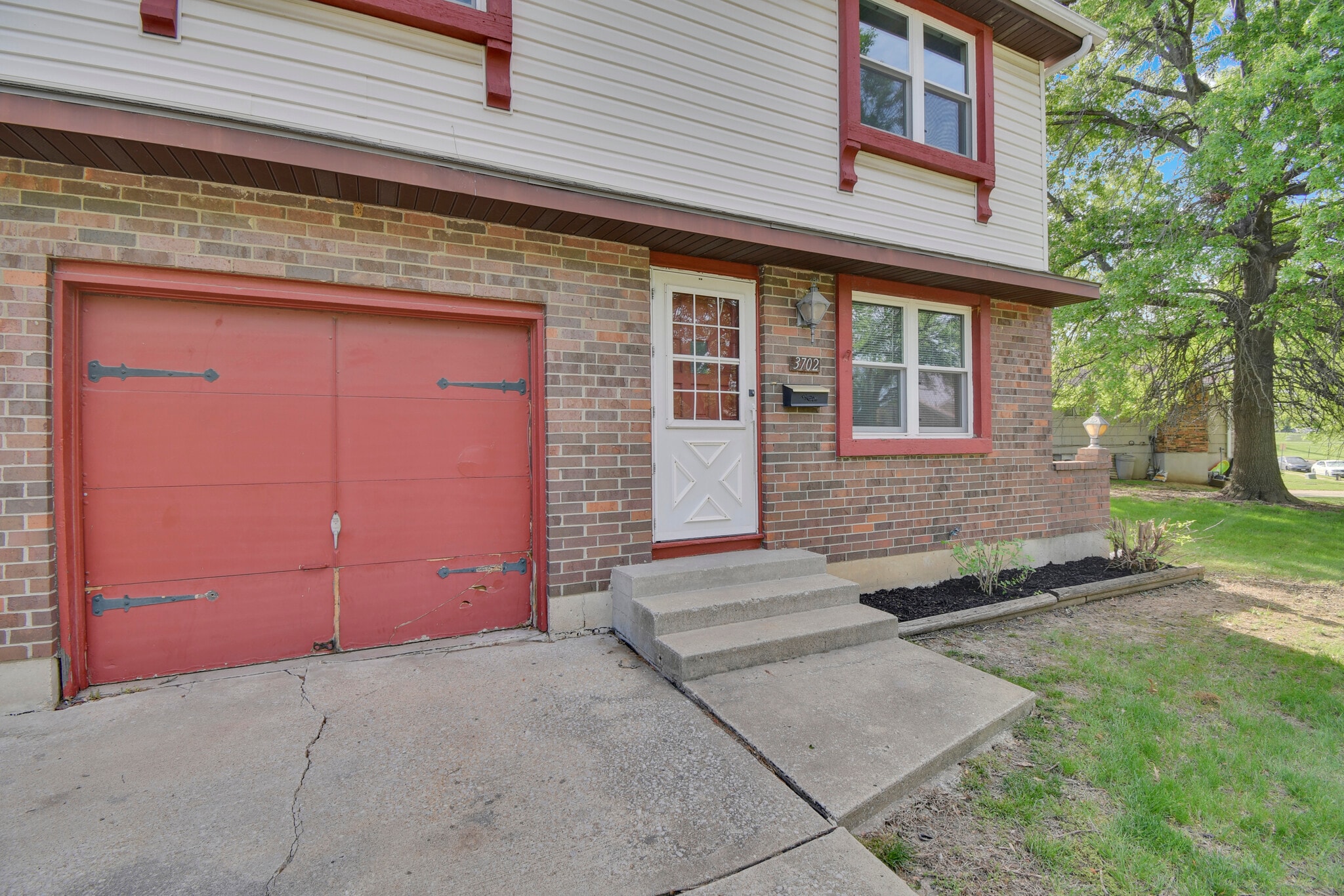 Building Photo - 3702 NE 69th St