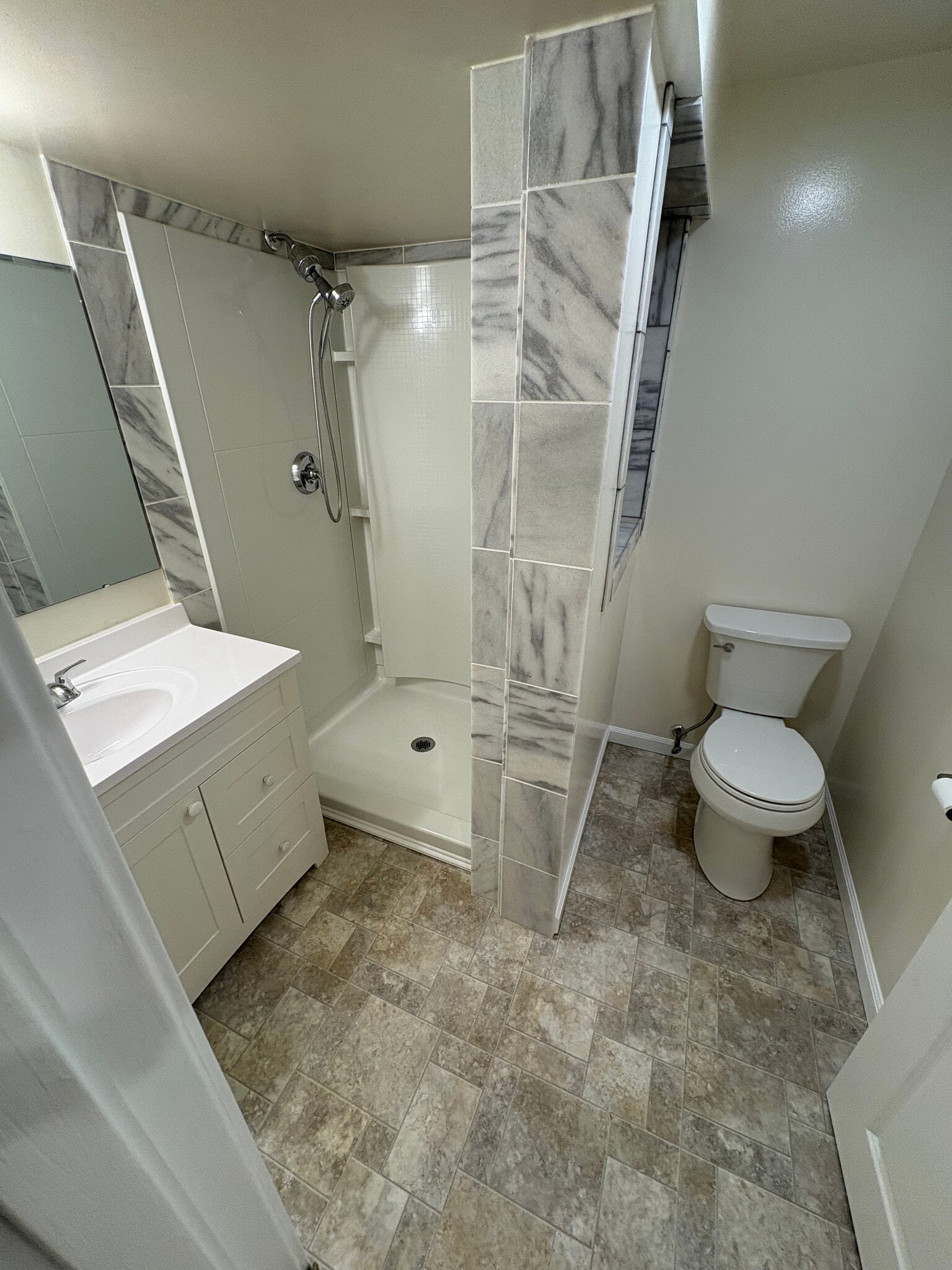 Building Photo - 6120 Strathmore Ln