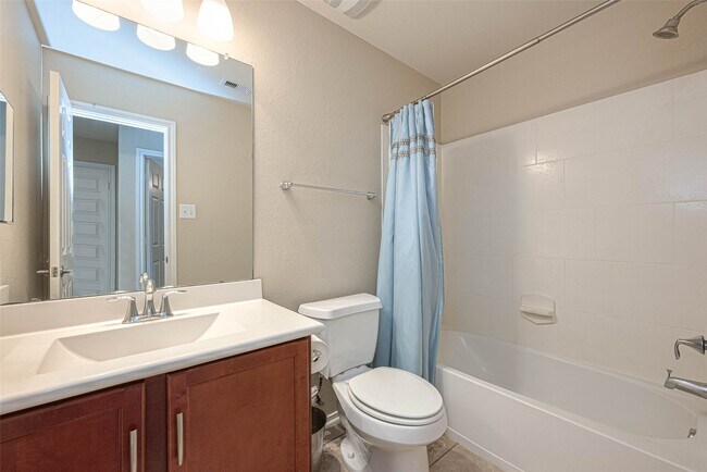 Building Photo - 24630 Folkstone Cir