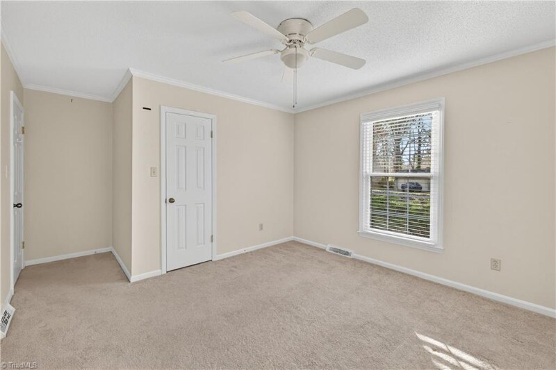 Building Photo - 3041 Forest Line Dr