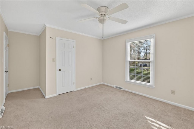 Building Photo - 3041 Forest Line Dr