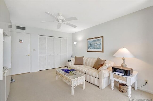 Building Photo - 9500 S Ocean Dr