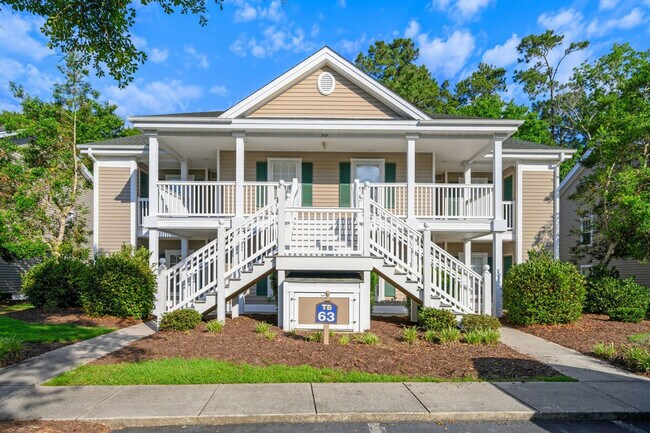 Building Photo - 725 Blue Stem Dr