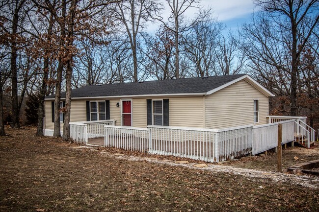 Primary Photo - 3 bedroom house on 4 acres