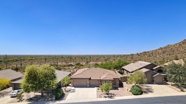 Building Photo - Amazing Home in Gold Canyon backing to Sta...