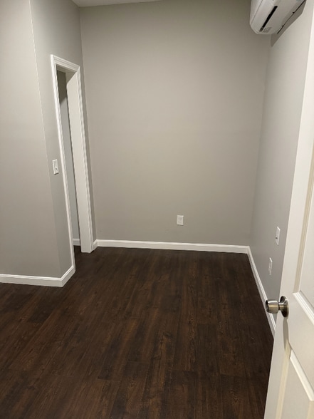 Building Photo - 16 Wakullah St