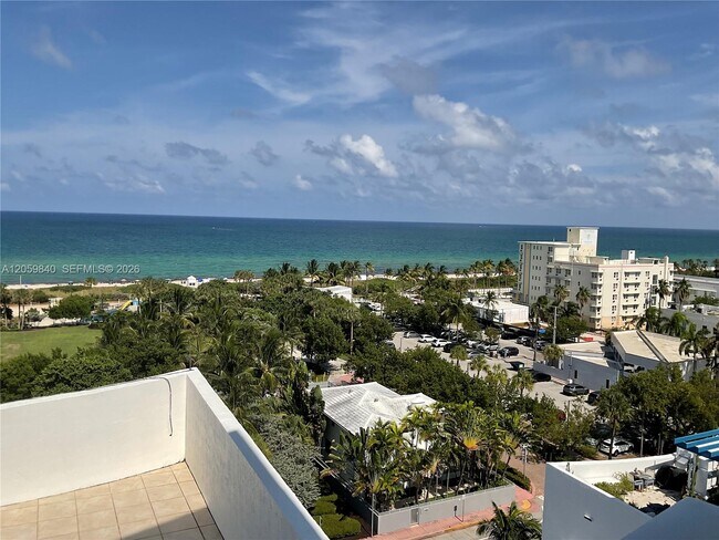 Building Photo - 7600 Collins Ave