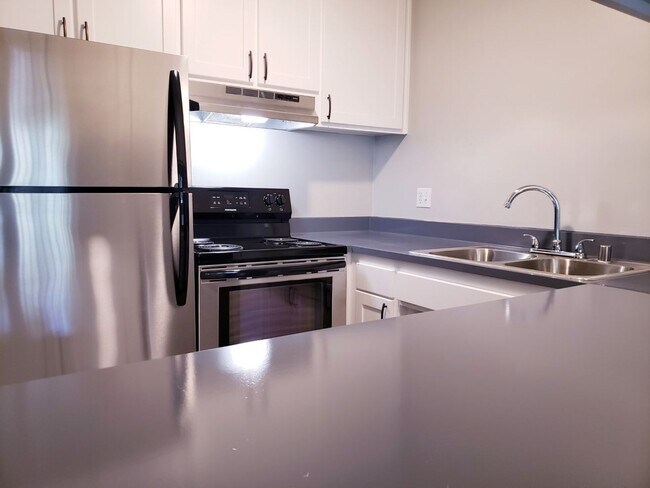 Interior Photo - The Huntington Apartments