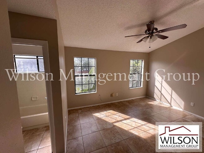 Building Photo - 2971 Embassy Ct