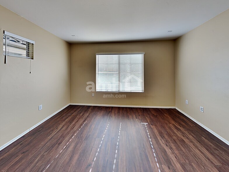 Building Photo - 6056 S Sweet Birch Ln