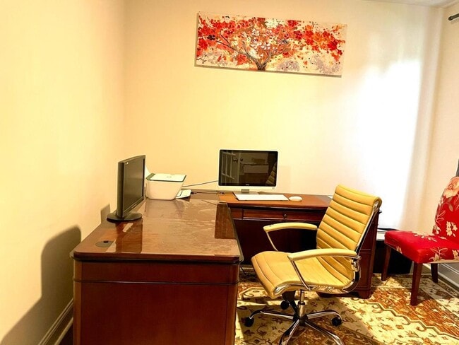 Building Photo - 10359 Paper Birch Dr