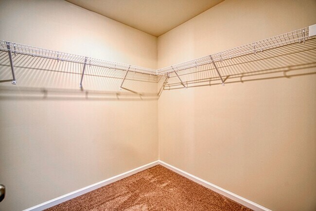 Building Photo - 580 Millsgate Cir