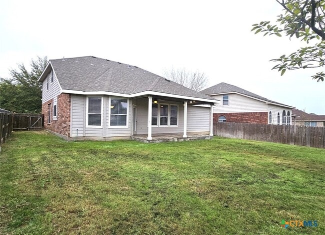 Building Photo - 400 Apache Ledge