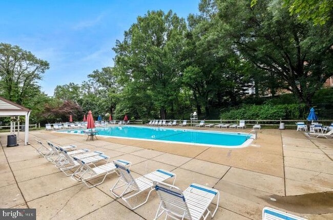 Building Photo - 5616 Bismach Dr