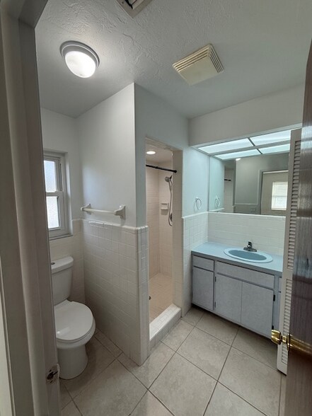 Building Photo - 10022-10028 8th St N